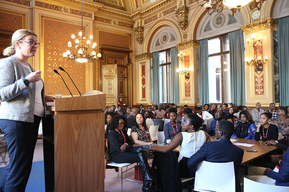 Harriet Matthews, Africa Director at the FCO, addresses Chevening Scholars